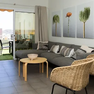 https://vistas-al-mar-junto-a-la-playa-3d.tenerifehoteles.net